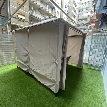 Apartment Rao's Rom